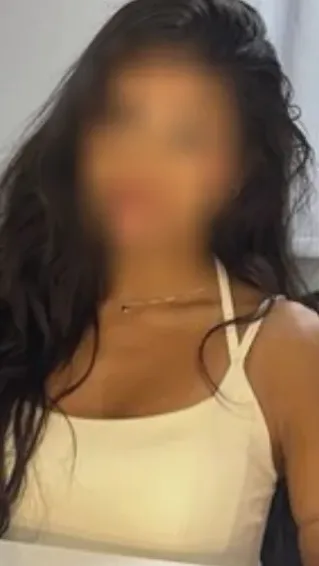 Amber, 26