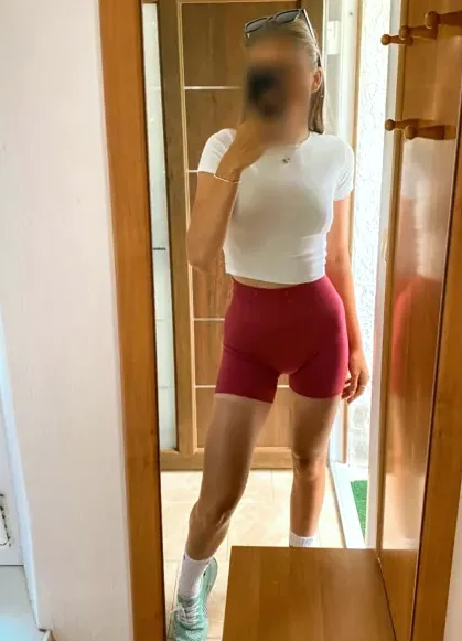 Aoife, 27
