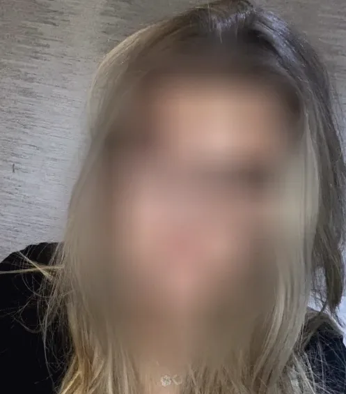 Bethan, 20