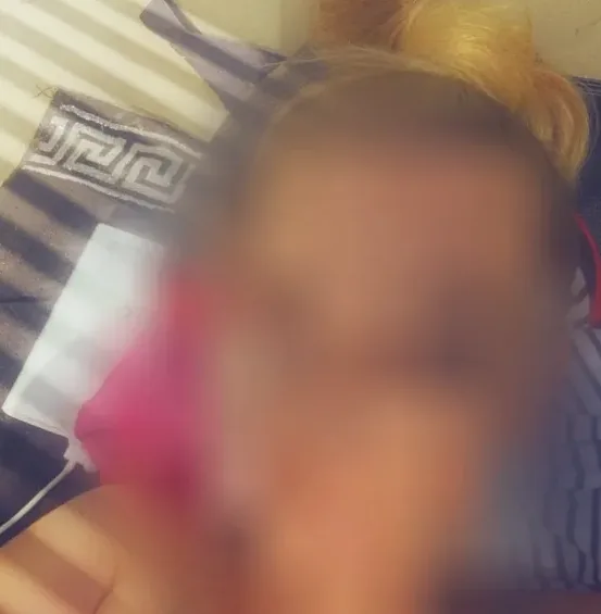 Claire, 27