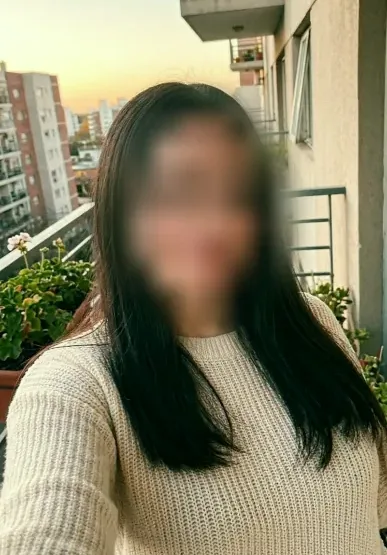 Lara, 20