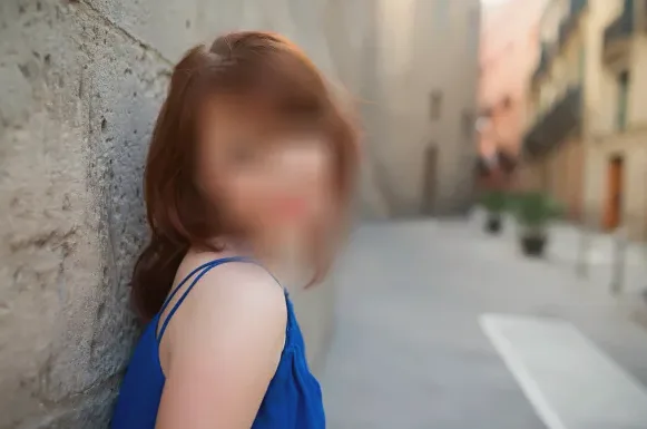 Natalie, 40