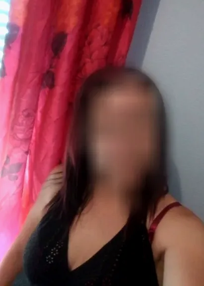 Nia, 39