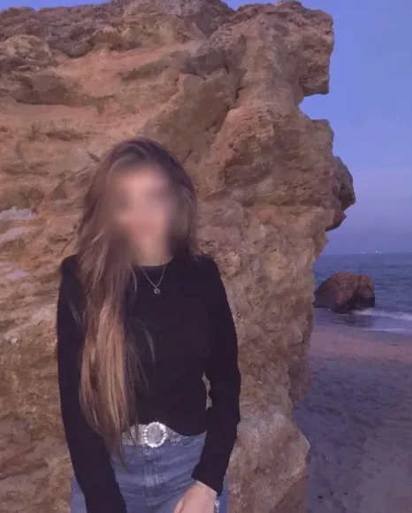 Nour, 34