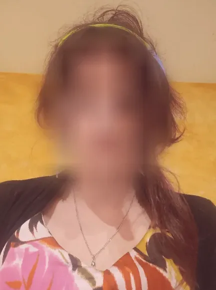 Salma, 35