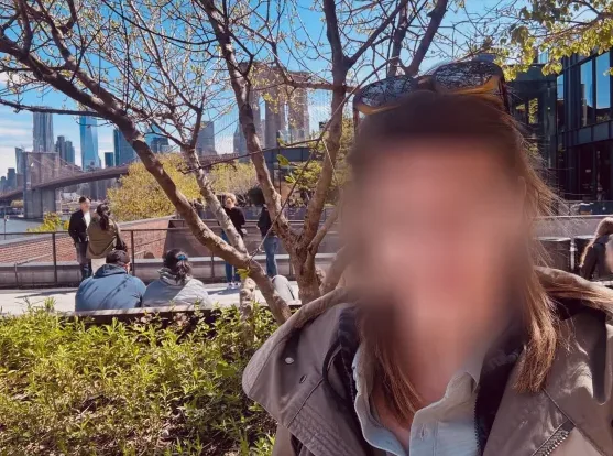 Sarah, 39