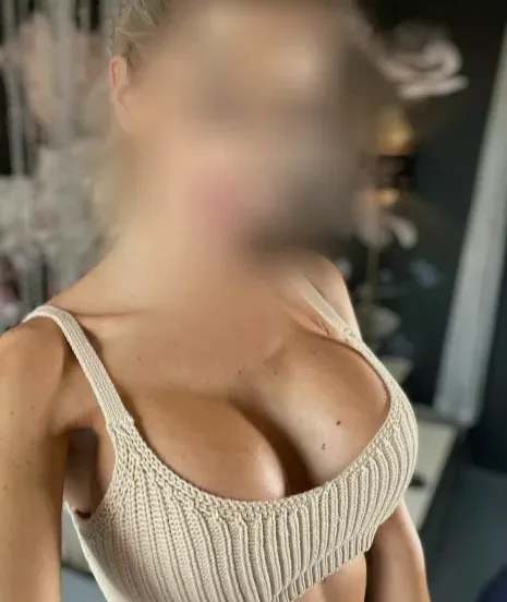 Simran, 36